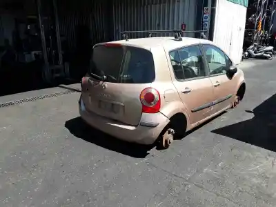 Veículo de Sucata renault modus 1.5 dci diesel do ano 2005 alimentado k9k750
