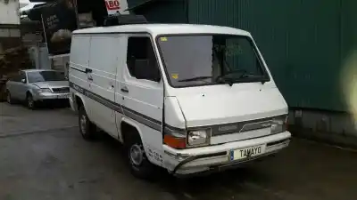 Vehículo de desguace nissan trade 2.0d del año 1990 con motor ld20ii