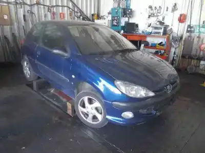 Sloopvoertuig peugeot                                            206 berlina                                                                                                                                                                                                                                                gti                                                                                                                                                                                                                                                        van het jaar 2001 aangedreven 