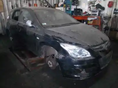 Scrapping Vehicle hyundai i30 (fd) 1.6 crdi of the year 2007 powered d4fb