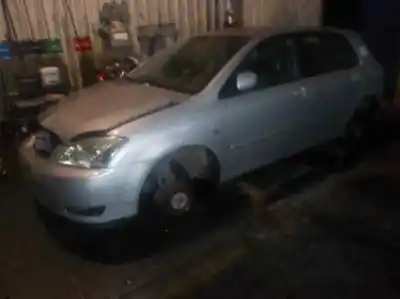 Sloopvoertuig toyota corolla (e12) 2.0 turbodiesel cat van het jaar 2003 aangedreven 1cdftv