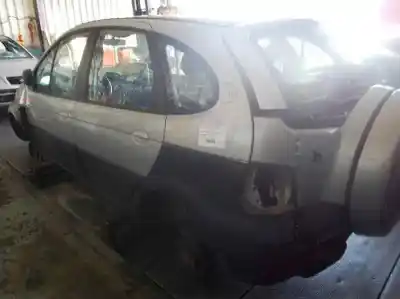 Scrapping Vehicle renault scenic rx4 (ja0) 2.0 16v of the year 2001 powered f4r744