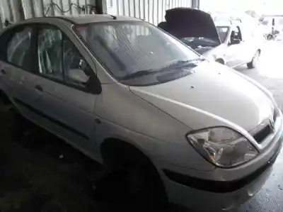 Здавання транспортного засобу renault scenic (ja..) 1.4 16v authentique року 2001 потужний k4j750