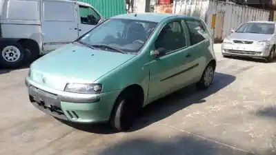 Véhicule à la ferraille fiat punto berlina (188) 1.2 8v dynamic de l'année 2003 alimenté 188a4000