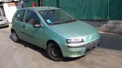 Véhicule à la ferraille fiat punto berlina (188) 1.2 8v dynamic de l'année 2003 alimenté 188a4000