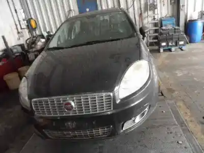 Sloopvoertuig fiat linea (323_, 110_) 1.4 van het jaar 2007 aangedreven 350a1000