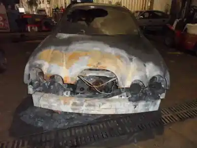 Scrapping Vehicle jaguar s type automatico of the year 2002 powered 