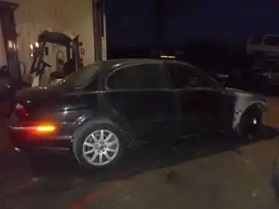 Scrapping Vehicle jaguar s type automatico of the year 2002 powered 