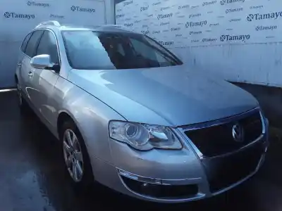 Vehicul casat VOLKSWAGEN PASSAT VARIANT (3C5) 2.0 TDI al anului 2006 alimentat BKP