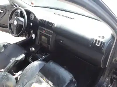 Véhicule à la ferraille seat leon (1m1) 1.9 tdi de l'année 2004 alimenté arl