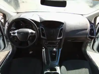 Véhicule à la ferraille ford focus iii 1.5 d 120cv de l'année 2012 alimenté m1da