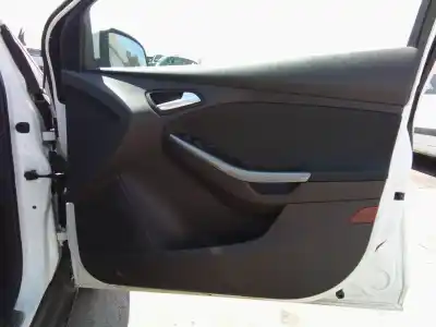 Véhicule à la ferraille ford focus iii 1.5 d 120cv de l'année 2012 alimenté m1da