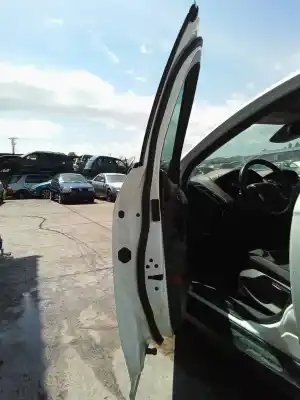 Véhicule à la ferraille ford focus iii 1.5 d 120cv de l'année 2012 alimenté m1da