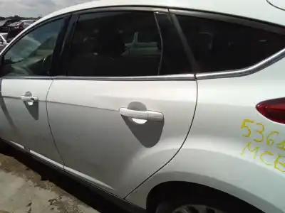 Véhicule à la ferraille ford focus iii 1.5 d 120cv de l'année 2012 alimenté m1da