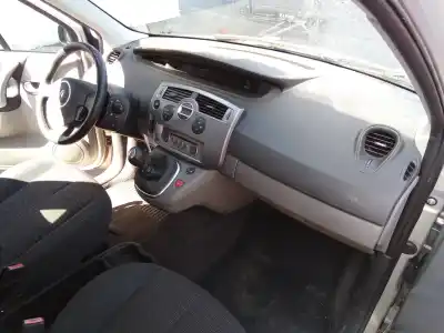 Véhicule à la ferraille renault scénic ii (jm0/1_) 1.6 16v (jm1r) de l'année 2007 alimenté k4m766 Véhicule à la ferraille renault scénic ii (jm0/1_) 1.6 16v (jm1r) de l'année 2007 alimenté k4m766