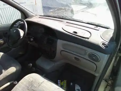 Scrapping Vehicle renault scenic rx4 (ja0) 1.9 dci diesel cat of the year 2000 powered f9q740