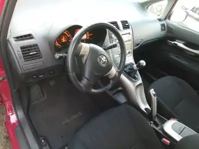 Здавання транспортного засобу toyota auris (_e15_) 1.4 d-4d (nde150_) року 2008 потужний 1nd