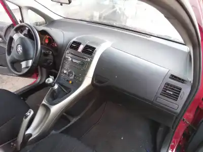 Здавання транспортного засобу toyota auris (_e15_) 1.4 d-4d (nde150_) року 2008 потужний 1nd