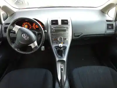 Здавання транспортного засобу toyota auris (_e15_) 1.4 d-4d (nde150_) року 2008 потужний 1nd
