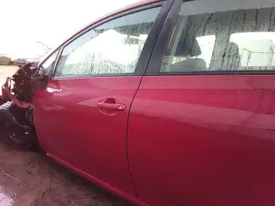 Здавання транспортного засобу toyota auris (_e15_) 1.4 d-4d (nde150_) року 2008 потужний 1nd