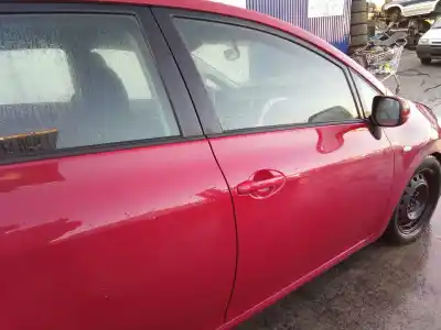 Здавання транспортного засобу toyota auris (_e15_) 1.4 d-4d (nde150_) року 2008 потужний 1nd