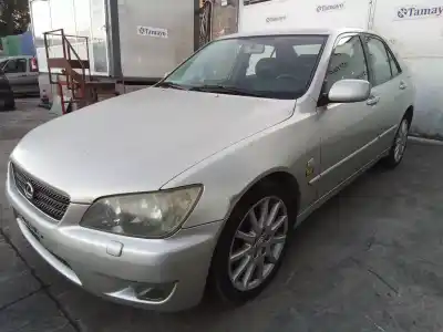 Veicolo di demolizione toyota lexus is 200 (gxe10) 2.0 cat dell'anno 2005 alimentato 1gfe