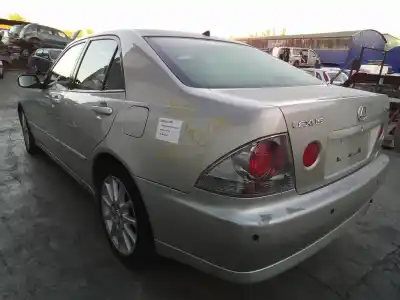 Veicolo di demolizione toyota lexus is 200 (gxe10) 2.0 cat dell'anno 2005 alimentato 1gfe
