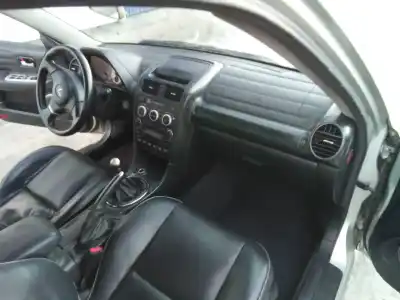 Veicolo di demolizione toyota lexus is 200 (gxe10) 2.0 cat dell'anno 2005 alimentato 1gfe