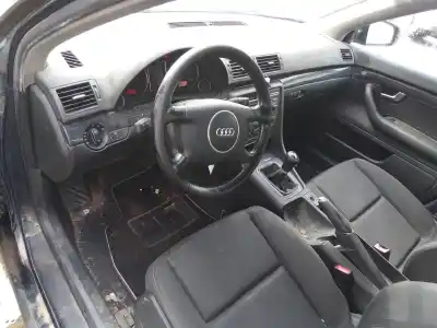 Veículo de Sucata audi a4 avant (8e) 1.9 tdi (96kw) do ano 2004 alimentado avf
