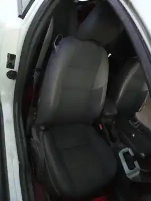 Veículo de Sucata volvo c30 (533) 2.0 d do ano 2006 alimentado d4204t