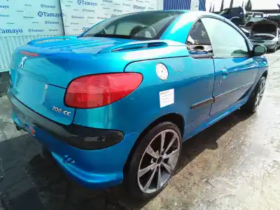 Véhicule à la ferraille peugeot 206 berlina 1.6 16v cat de l'année 2001 alimenté nfutu5jp4