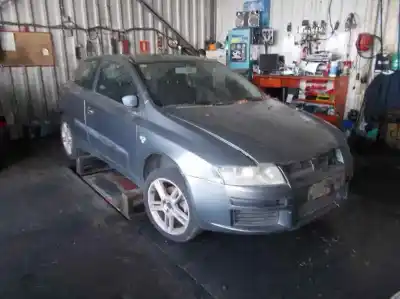 Veicolo di demolizione fiat stilo (192) * dell'anno 2004 alimentato 192a5000