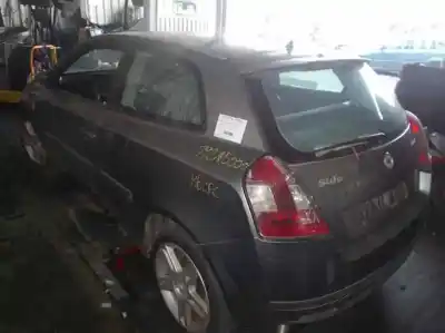 Veicolo di demolizione fiat stilo (192) * dell'anno 2004 alimentato 192a5000
