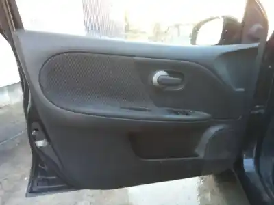 Veicolo di demolizione nissan note (e11e) 1.6 16v cat dell'anno 2006 alimentato hr16de