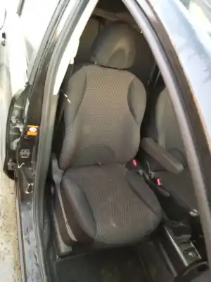 Veicolo di demolizione nissan note (e11e) 1.6 16v cat dell'anno 2006 alimentato hr16de