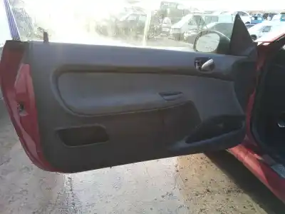 Veículo de Sucata peugeot 206 cc cc do ano 2001 alimentado nfu