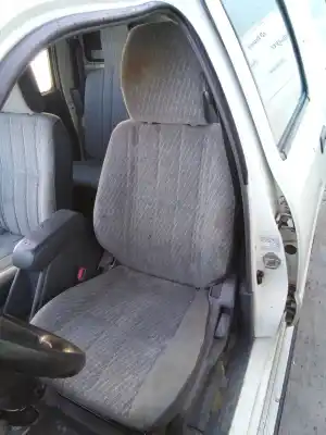 Veicolo di demolizione toyota hilux doble cabina 2.4 d turbo dell'anno 1999 alimentato 2lt