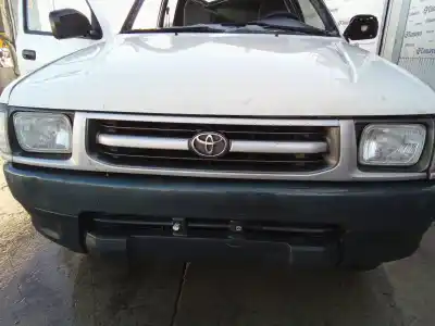Veicolo di demolizione toyota hilux doble cabina 2.4 d turbo dell'anno 1999 alimentato 2lt