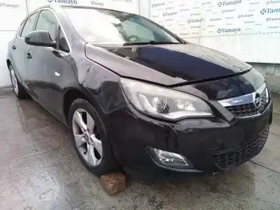Vehicul casat OPEL ASTRA J (P10) 1.7 CDTI (68) al anului 2010 alimentat A17DTR