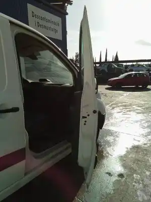 Veículo de Sucata fiat scudo combi (272) 1.6 jtdm cat do ano 2015 alimentado 9h07