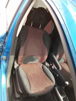 Veículo de Sucata nissan note (e11e) acenta do ano 2010 alimentado cr14de