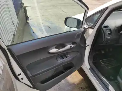 Veicolo di demolizione toyota auris (_e15_) 1.4 d-4d (nde150_) dell'anno 2011 alimentato 1ndtv