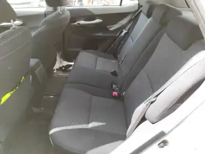 Veicolo di demolizione toyota auris (_e15_) 1.4 d-4d (nde150_) dell'anno 2011 alimentato 1ndtv