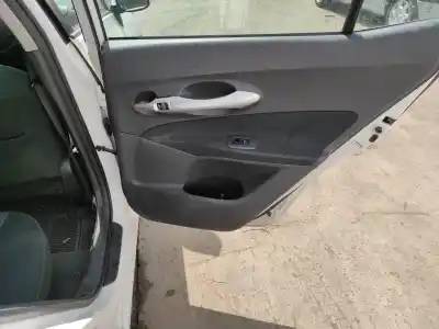 Veicolo di demolizione toyota auris (_e15_) 1.4 d-4d (nde150_) dell'anno 2011 alimentato 1ndtv