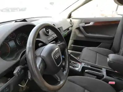 Sloopvoertuig audi a3 sportback (8p) 2.0 tdi ambiente van het jaar 2004 aangedreven bkd