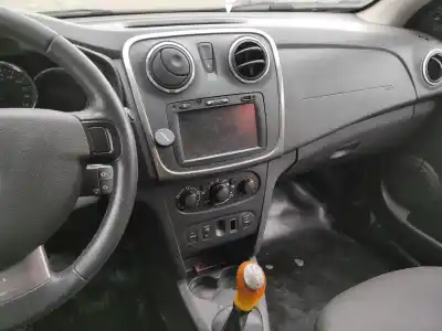 Veículo de Sucata dacia sandero 0.9 tce cat do ano 2014 alimentado h4b400