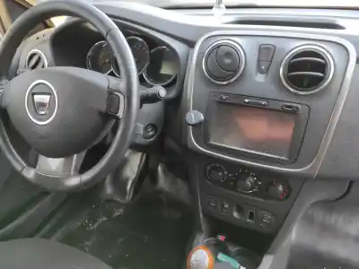 Veículo de Sucata dacia sandero 0.9 tce cat do ano 2014 alimentado h4b400