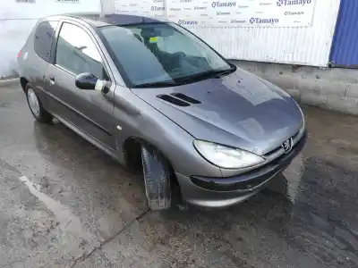 Véhicule à la ferraille peugeot                                            206                                                                                                                                                                                                                                                        berlina 1.9 diesel                                                                                                                                                                                                                                         de l'année 1999 alimenté wjz