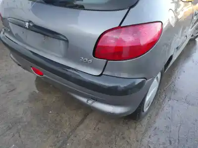 Véhicule à la ferraille peugeot                                            206                                                                                                                                                                                                                                                        berlina 1.9 diesel                                                                                                                                                                                                                                         de l'année 1999 alimenté wjz
