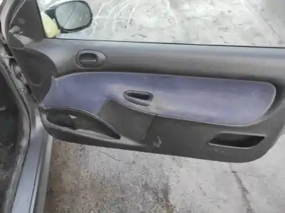 Véhicule à la ferraille peugeot                                            206                                                                                                                                                                                                                                                        berlina 1.9 diesel                                                                                                                                                                                                                                         de l'année 1999 alimenté wjz